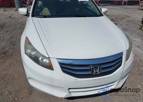 2012 Honda Accord 2.4 Se из США, поврежденный, VIN 1HGCP2F63CA136560